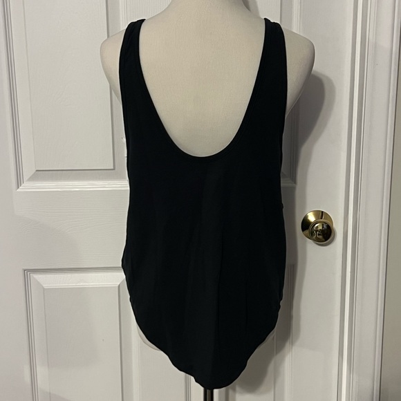 Under Armour Women's Black Tank Top - Picture 4 of 7